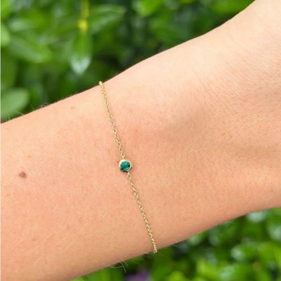 Single Emerald Bezel Bracelet